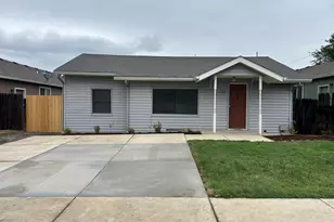 1216 Maple Park Dr, Medford, OR 97501 - Photo 1