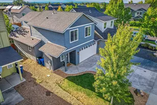 281 NW 29th St, Redmond, OR 97756 - Photo 4