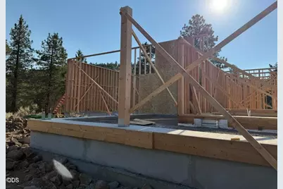 1075 Water Birch Court, Klamath Falls, OR 97601 - Photo 8