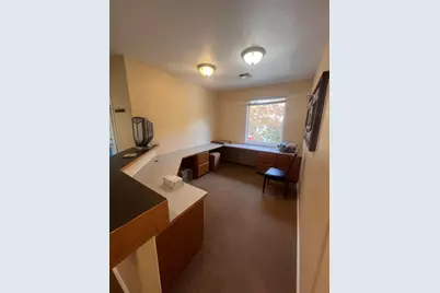 877 NE 7th Street, Grants Pass, OR 97526 - Photo 58