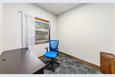 877 NE 7th Street, Grants Pass, OR 97526 - Photo 26