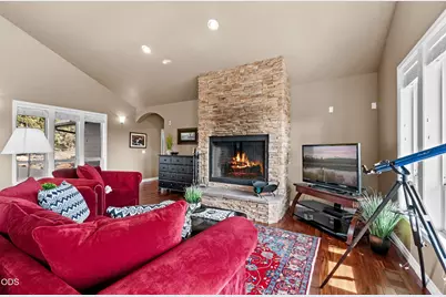 17665 Mountain View Road, Sisters, OR 97759 - Photo 12