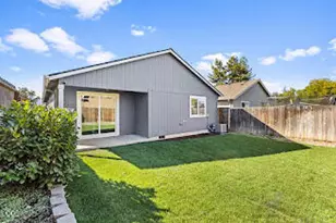816 Nicholas Lee Dr, Medford, OR 97501 - Photo 26