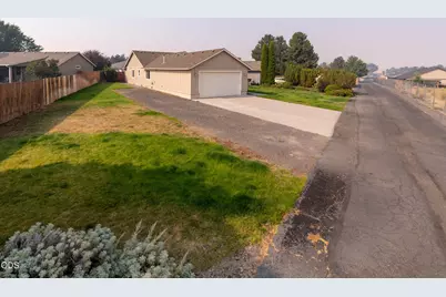 513 SW Sunrise Circle, Metolius, OR 97741 - Photo 6