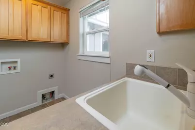 513 SW Sunrise Circle, Metolius, OR 97741 - Photo 16