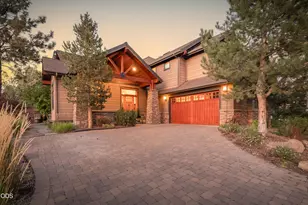 19052 Mt Shasta Dr, Bend, OR 97703 - Photo 76