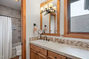19052 Mt Shasta Dr, Bend, OR 97703 - Photo 48