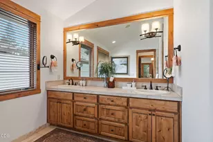 19052 Mt Shasta Dr, Bend, OR 97703 - Photo 38