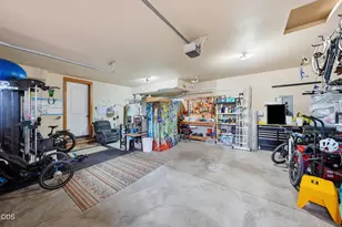 19052 Mt Shasta Dr, Bend, OR 97703 - Photo 66
