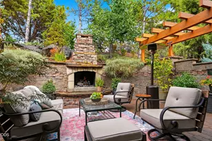 19052 Mt Shasta Dr, Bend, OR 97703 - Photo 14