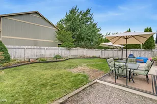 719 Nobility Dr, Medford, OR 97501 - Photo 32