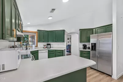 719 Nobility Drive, Medford, OR 97501 - Photo 18