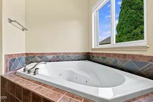 2234 SE Pilatus Ln, Bend, OR 97702 - Photo 14