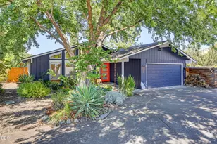 123 Cypress Cir, Ashland, OR 97520 - Photo 2