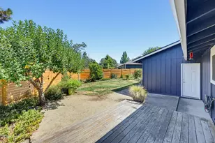 123 Cypress Cir, Ashland, OR 97520 - Photo 22