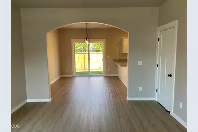 2211 Piazza Drive, Medford, OR 97501 - Photo 4