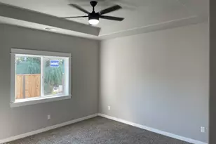 2211 Piazza Dr, Medford, OR 97501 - Photo 18