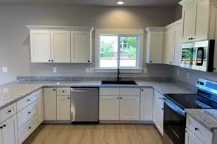 2211 Piazza Dr, Medford, OR 97501 - Photo 14