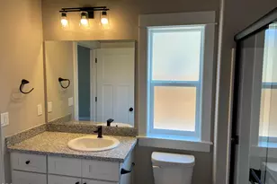 2211 Piazza Dr, Medford, OR 97501 - Photo 20