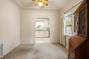 305 E Park St, Grants Pass, OR 97527 - Photo 8