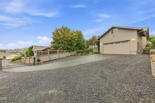 1240 Marcus Way, Grants Pass, OR 97527 - Photo 4