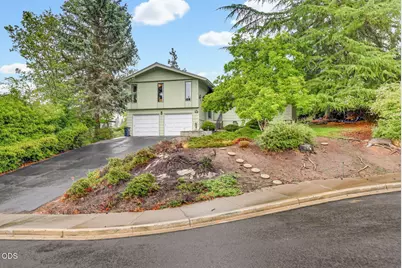 470 S Stoneham Circle, Medford, OR 97504 - Photo 1