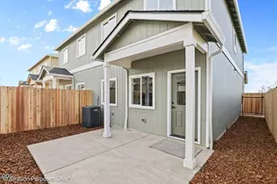 7406 Denman, Medford, OR 97503 - Photo 18