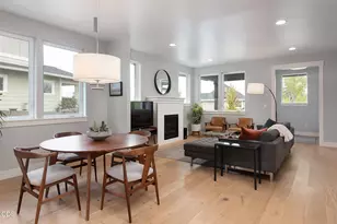 20671 SE Cougar Peak Dr, Bend, OR 97702 - Photo 4