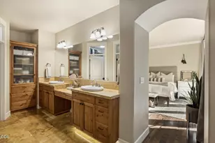 2215 NW High Lakes Loop, Bend, OR 97703 - Photo 22