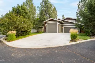 2215 NW High Lakes Loop, Bend, OR 97703 - Photo 36