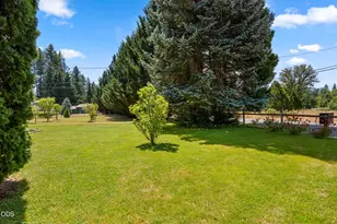 4551 Holland Loop Rd, Cave Junction, OR 97523 - Photo 24