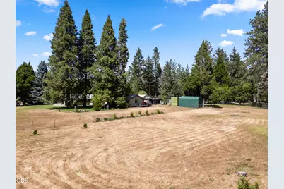 4551 Holland Loop Road, Cave Junction, OR 97523 - Photo 32