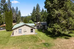 4551 Holland Loop Rd, Cave Junction, OR 97523 - Photo 28