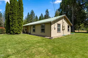 4551 Holland Loop Rd, Cave Junction, OR 97523 - Photo 4