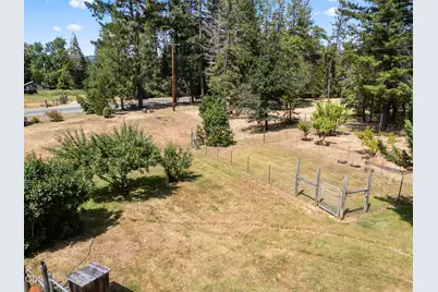 4551 Holland Loop Road, Cave Junction, OR 97523 - Photo 34