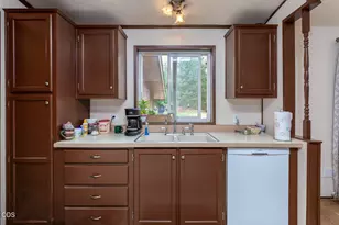 59865 Cheyenne Rd, Bend, OR 97702 - Photo 12