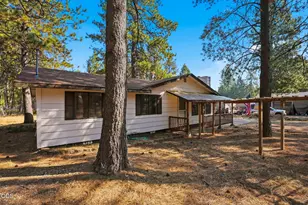 19092 Shoshone Rd, Bend, OR 97702 - Photo 2