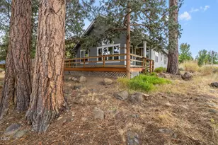 904 E Horse Back Trail, Sisters, OR 97759 - Photo 32