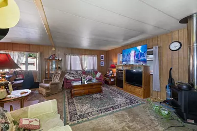 515 E Main Street #UNIT 4, Rogue River, OR 97537 - Photo 2