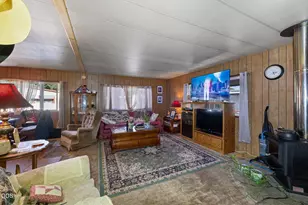 515 E Main St, Rogue River, OR 97537 - Photo 2
