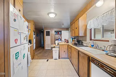 515 E Main Street #UNIT 4, Rogue River, OR 97537 - Photo 14