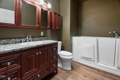 60750 Breckenridge Street, Bend, OR 97702 - Photo 16