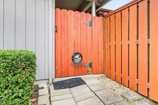 2902 Shasta Dr, Medford, OR 97504 - Photo 40