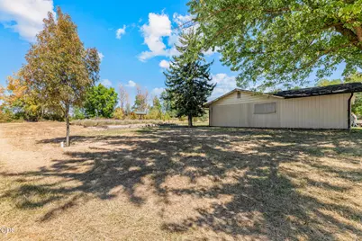 2539 Lotus Lane, Central Point, OR 97502 - Photo 32