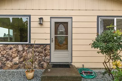 4719 Hope Street, Klamath Falls, OR 97603 - Photo 4