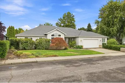 3436 Blue Blossom Drive, Medford, OR 97504 - Photo 1