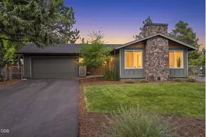 61573 Twin Lakes Loop, Bend, OR 97702 - Photo 1