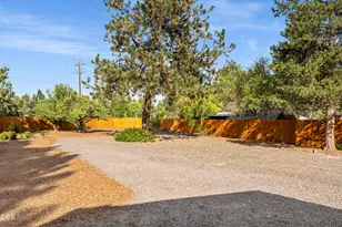 61573 Twin Lakes Loop, Bend, OR 97702 - Photo 46