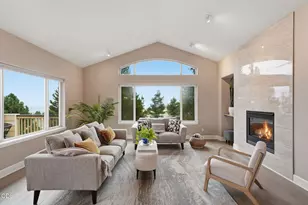 2393 N W Wyeth Pl, Bend, OR 97703 - Photo 2