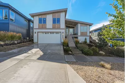 63108 NE Iner Loop, Bend, OR 97701 - Photo 2